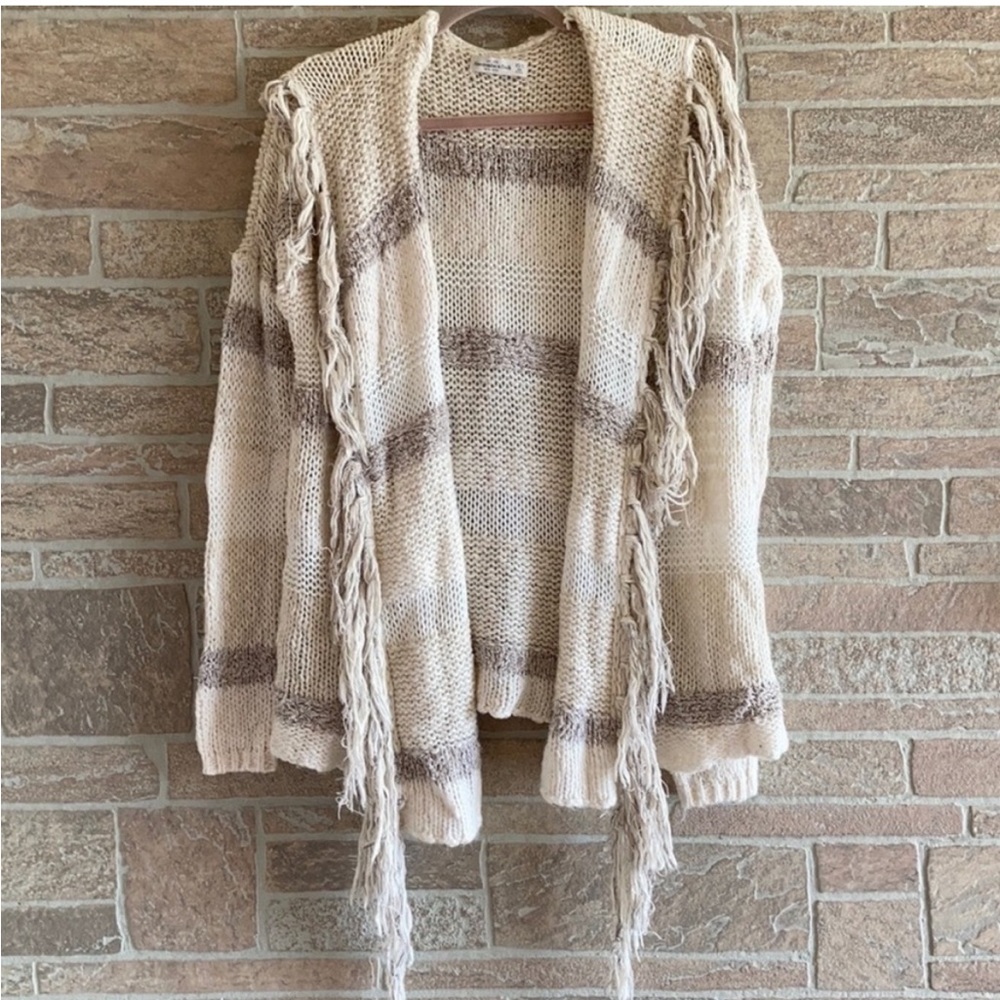 Abercrombie and Fitch Knit Cardigan - Picture 1 of 4